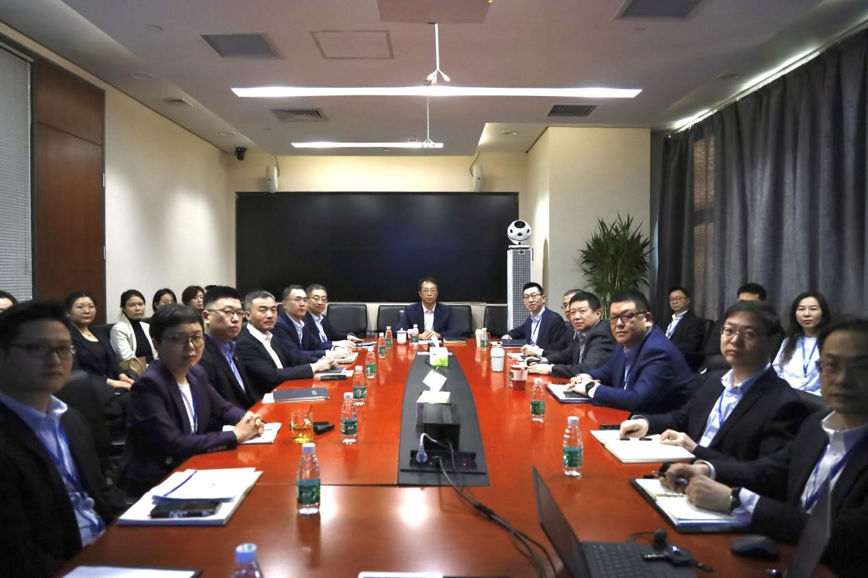 11. ag真人平台官方电影召开月度经营分析会.jpg